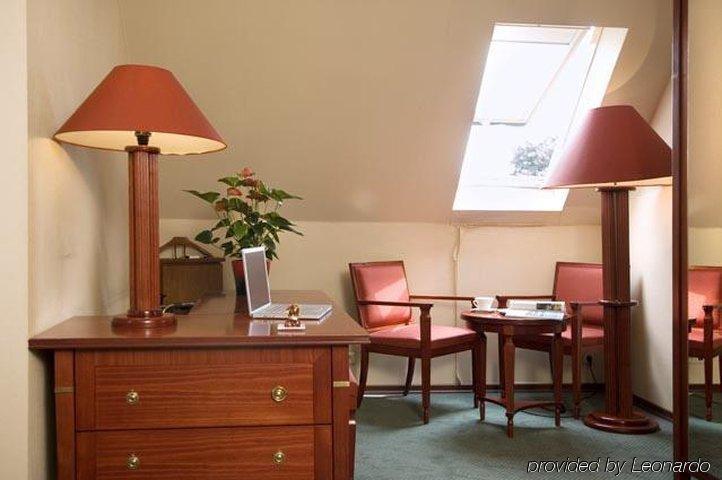 Zoom Hotel Брюссель Номер фото